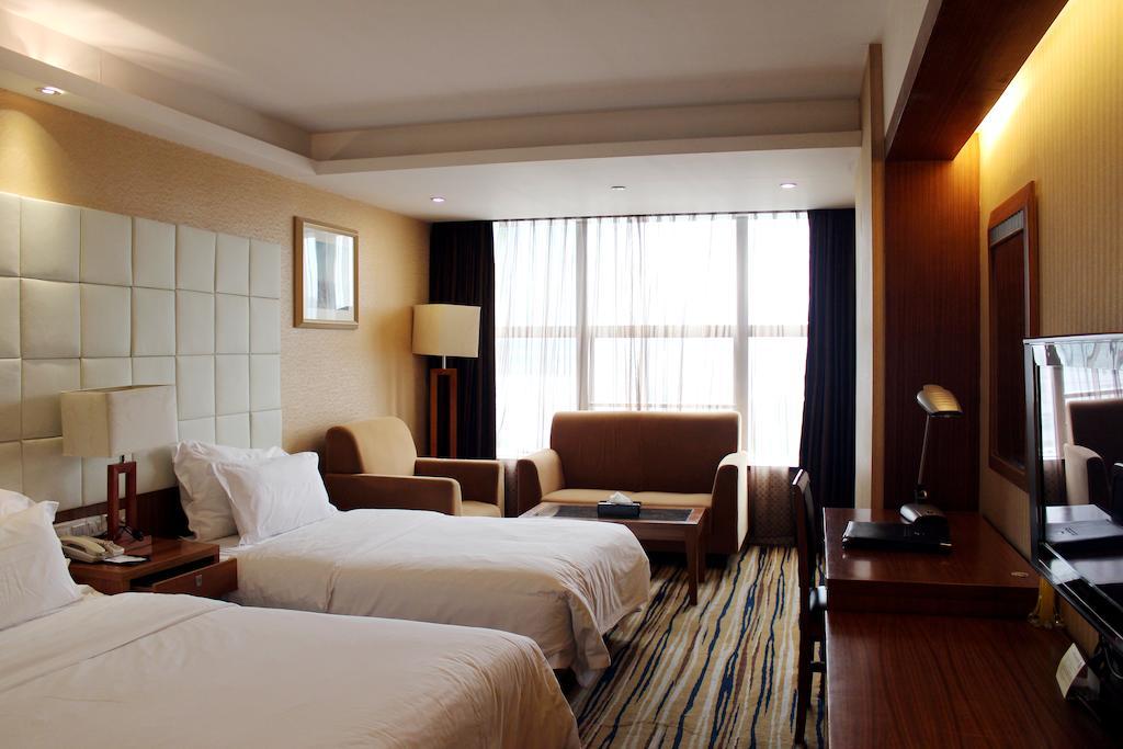 Shenzhen Luohu Railway Station Hotel - Commercial Building Habitación foto